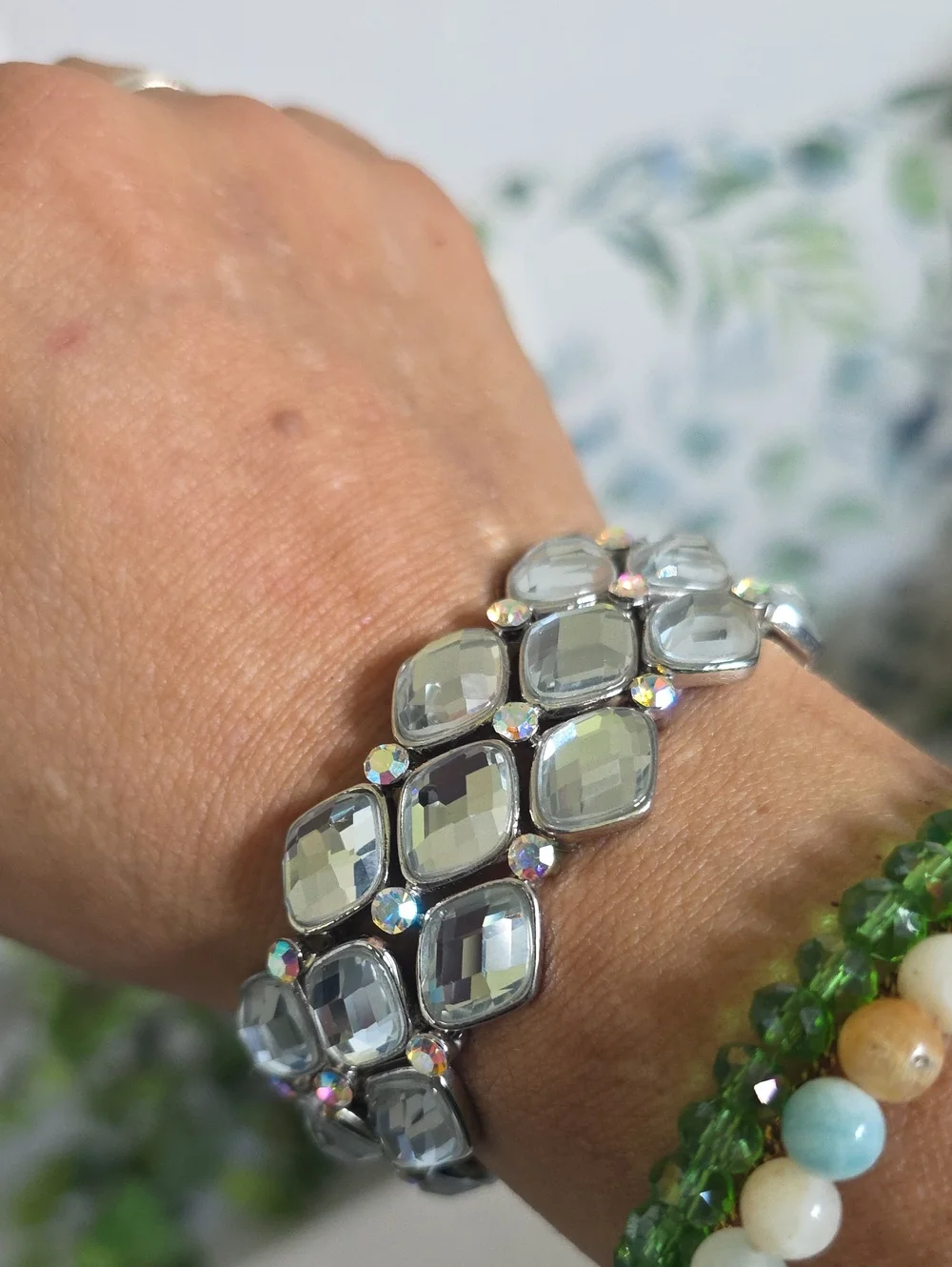 Statement Diamond-Shape Crystal Stretch Bracelet Silver Tone Glitzy Glam